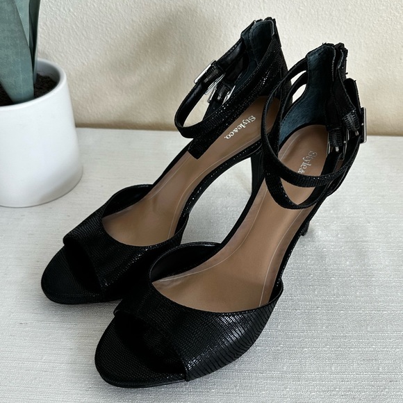 New Style&Co. Black Reptile Texture Ankle Strap Gigh Heel Sandals Women’s 8.5M - Picture 6 of 10